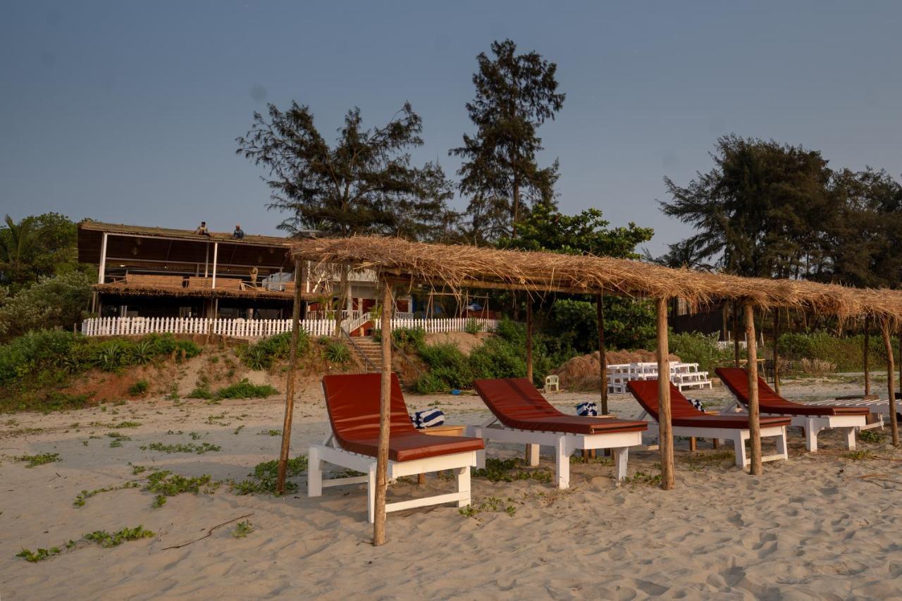 Woodpegger By The Beach, Mandrem Exterior photo