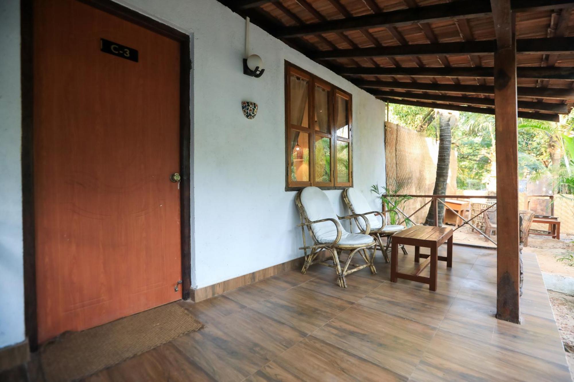 Woodpegger By The Beach, Mandrem Exterior photo