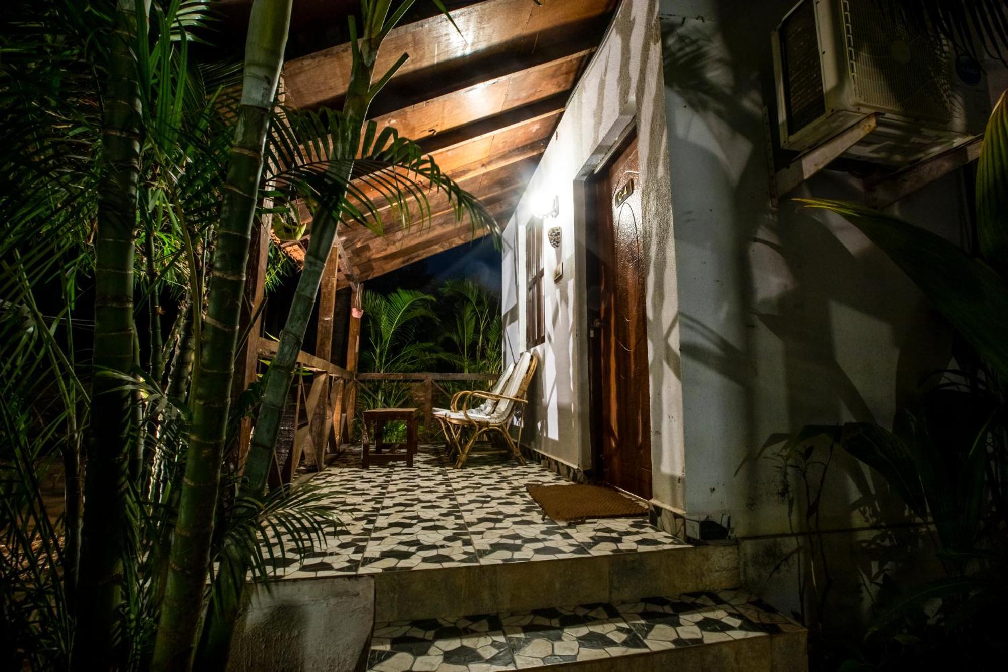 Woodpegger By The Beach, Mandrem Exterior photo